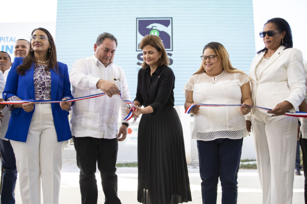 Vicepresidenta Inaugura Moderna Emergencia Hospital Municipal De