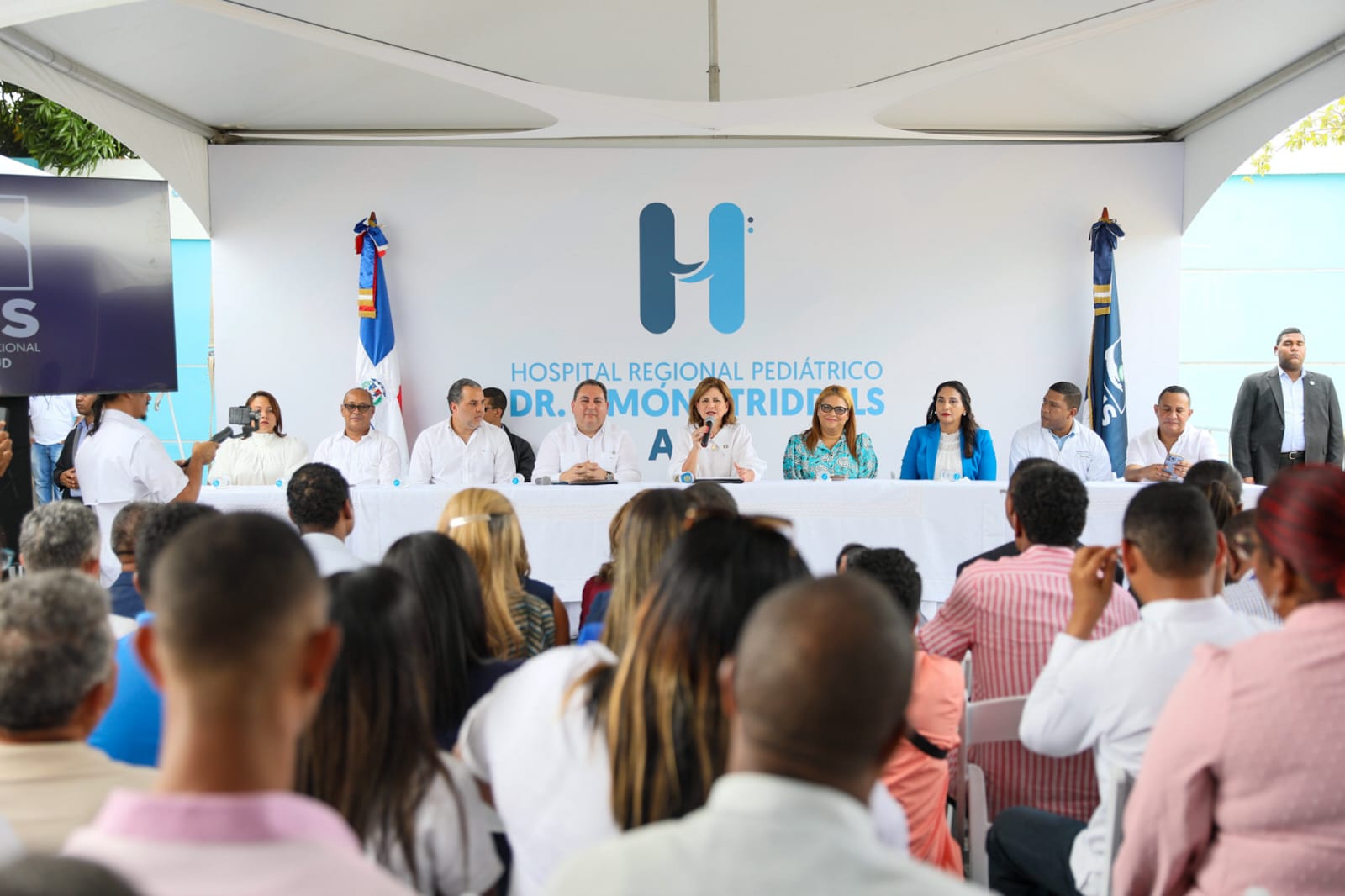 Vicepresidenta anuncia primer hospital pediátrico del Sur y ampliación área Internamiento Morillo King en La Vega