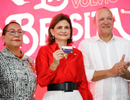 ¡La Brisita llega al Cibao! Raquel Peña encabeza lanzamiento del Bono Navideño y Almuerzos del Cambio