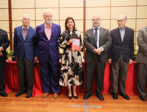 Raquel Peña participa de la presentación del libro “Yo, Balaguer” de Pablo Gómez Borbón