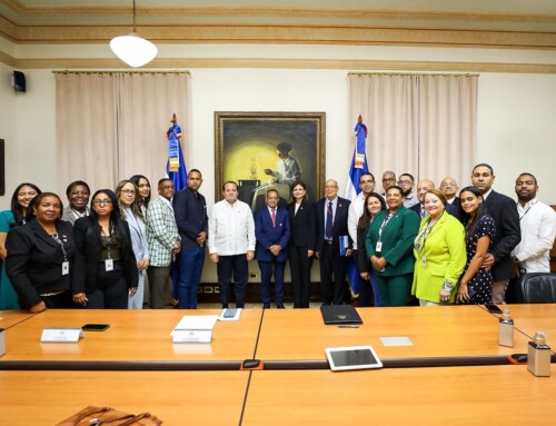 Raquel Peña recibe a estudiantes de diplomacia en Palacio Nacional y resalta la educación como motor de desarrollo