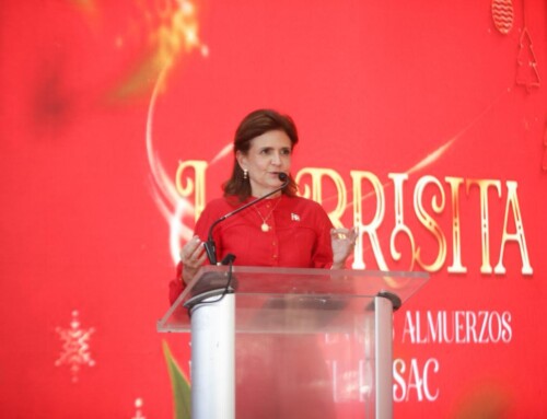 Raquel Peña inicia en el Cibao la entrega del Bono Navideño 2025