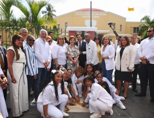 Raquel Peña inaugura Bulevar de las Estrellas y reapertura de Escuela de Bellas Artes en San Cristóbal