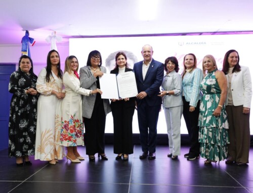 Reconocen a Raquel Peña y a otras 24 santiagueras por sus aportes y trayectorias