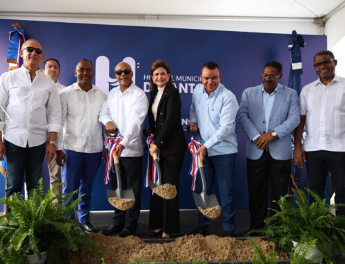 Raquel Peña entrega dos centros de salud en Santiago y La Vega y deja iniciados los trabajos del hospital de Pantoja.