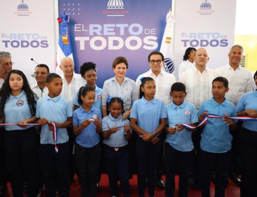 Raquel Peña encabeza inauguración de techado en el Politécnico Prof. Plinio Rafael Martínez
