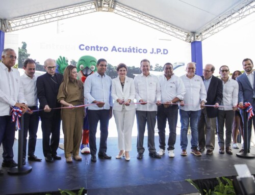 Raquel Peña encabeza entrega del remozado Centro Acuático del Centro Olímpico, previo a los JCC 2026