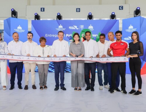 Raquel Peña encabeza entrega de obras deportivas en Santo Domingo Este