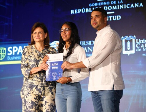 Raquel Peña encabeza entrega de 8,000 becas STEAM en Santiago y activa obras comunitarias