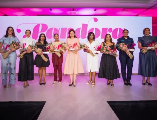 Raquel Peña comparte su experiencia como madre, abuela y servidora pública en edición especial de revista Pandora