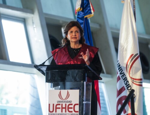 Raquel Peña encabeza graduación de más de 2,100 nuevos profesionales de la UFHEC