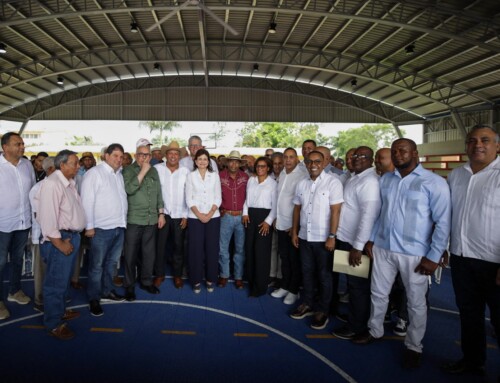 Raquel Peña anuncia avances en titulación y reafirma respaldo a productores de Monte Plata