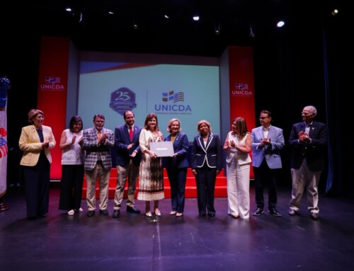 Raquel Peña reafirma compromiso del Gobierno con una educación transformadora y adaptada a los nuevos tiempos
