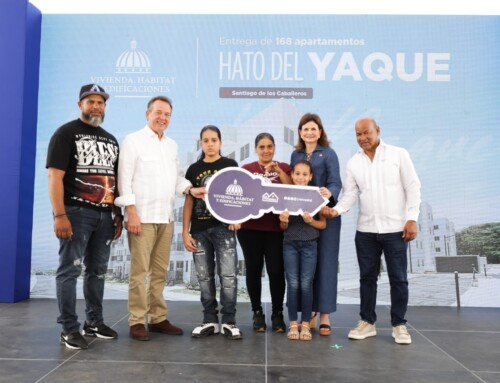 Raquel Peña encabeza entrega de 168 apartamentos de Mi Vivienda Hato del Yaque en Santiago