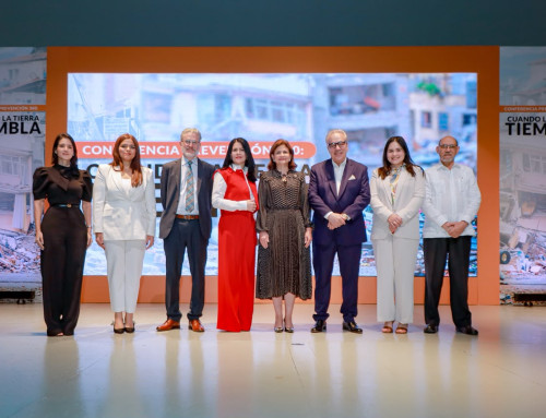 Raquel Peña participa en conferencia sobre prevención y preparación ante terremotos
